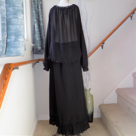 MLLE GABRIELLE Black Skirt Set Floral Embroidery Plus Size 14 Multicolored - Picture 2 of 2